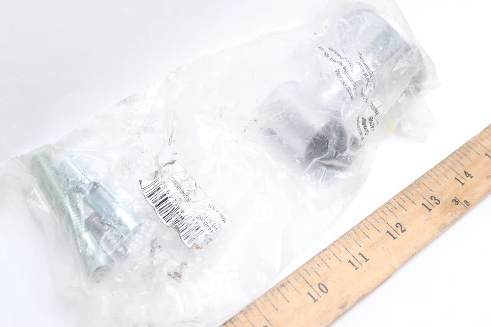 Parachoques en ángulo Ives acabado cromado satinado 444B26D Foto 3 de 3