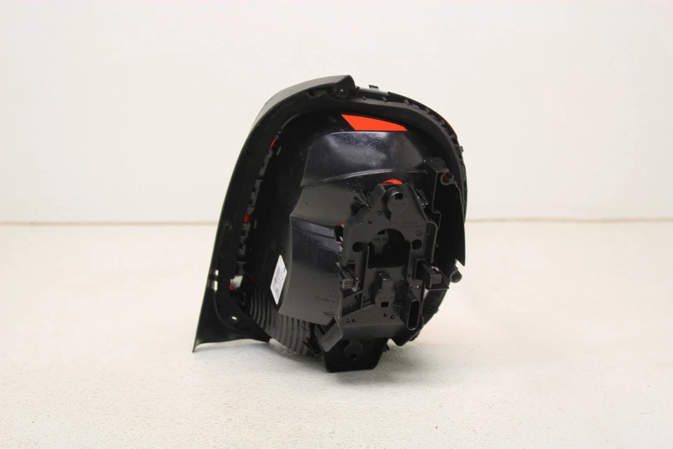 Luz trasera izquierda Mini Cooper luz trasera lateral del conductor F55 F56 F57 OEM 2015-2019 Foto 3 de 4