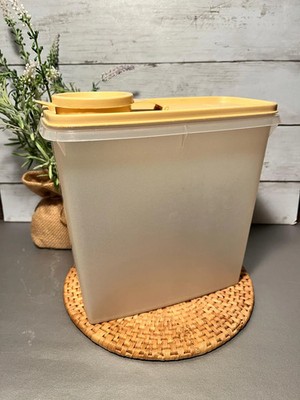Tupperware #1588 Cereal Keeper 20 Cup Storage Container Sheer W/Harvest Gold Lid