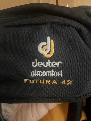 Deuter Aircomfort Futura 42 Backpack - Used - Black/Yellow - Picture 2 of 8