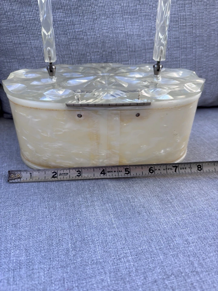ВИНТАЖНЫЙ 1950-х LUCITE сумочка Дамская сумка жемчуг мрамор слоновой кости круглый коробка стиль изящный! - Изображение 4 из 4