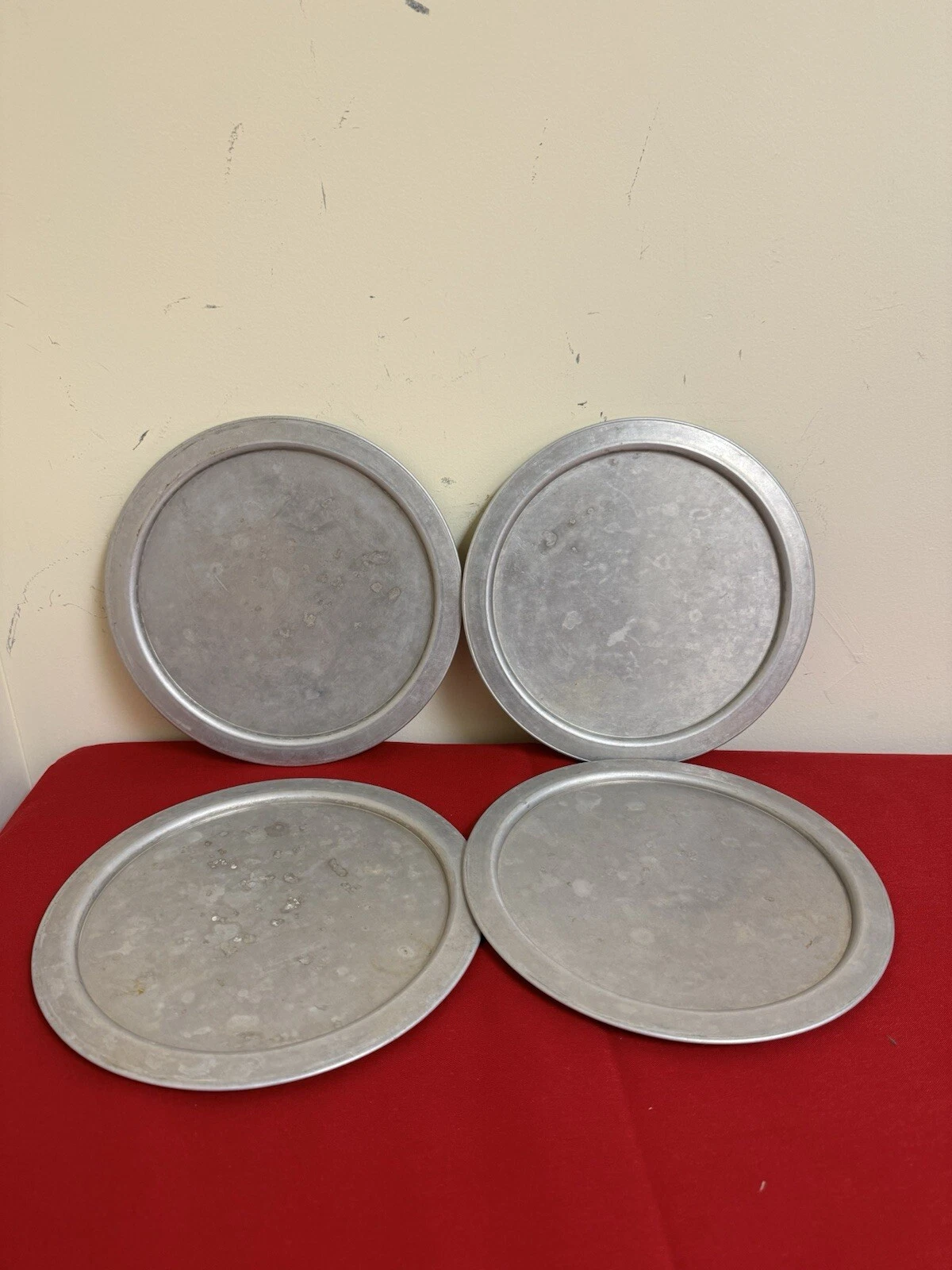 (12) Pizza Pan, Baking Tray 9" Aluminum