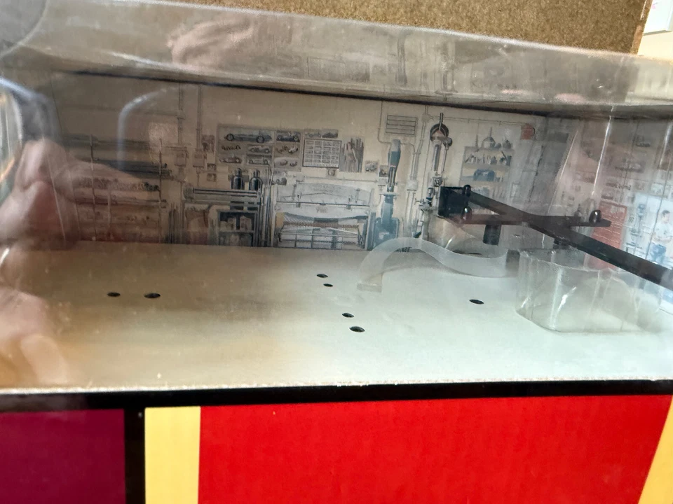 Carousel 1 #4824 - 1972 Roger McCluskey #14 Ontario 500 1:18 BOX ONLY - Image 4 of 4