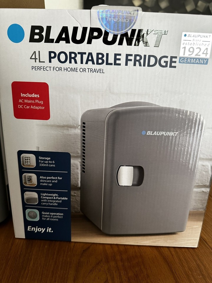 Blaupunkt Mini Fridge Super Convenient Fridge Ideal For Bedroom, Office