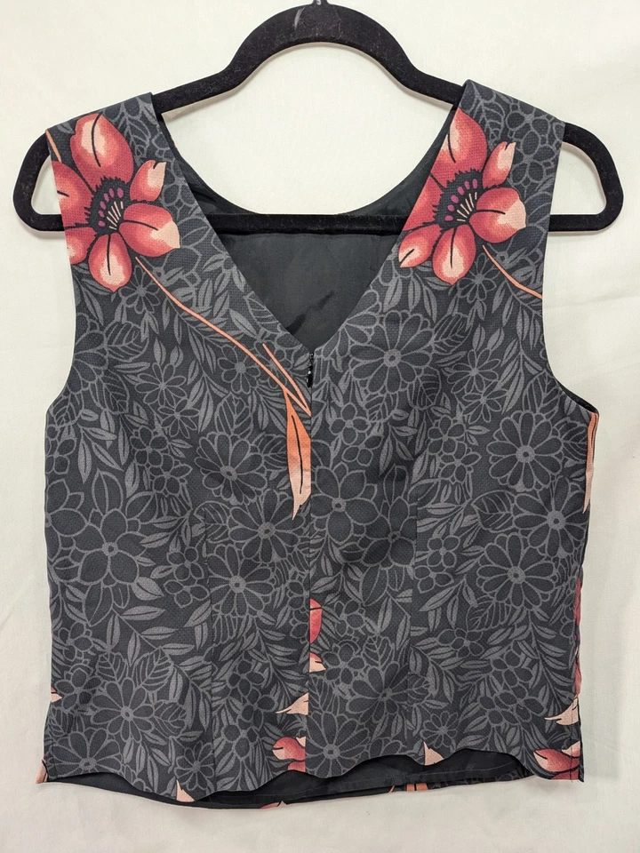 Tommy Bahama Women’s Tank Top Size M Black Red Silk Hawaiian Floral Sleeveless - Image 2 of 4