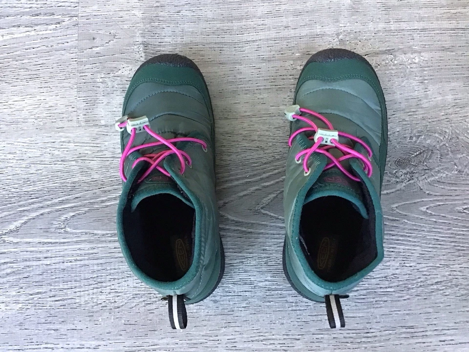 Keen Howser II 儿童 Chukka 靴子 5 码 Dark Forest Fuchsia 防水雪地靴 — 第 4/4 张图片