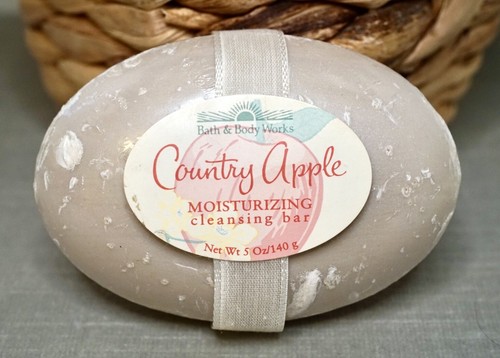 Jabón en barra limpiador rico en humedad vintage Bath And Body Works Country Apple 5 oz - Imagen 2 de 5
