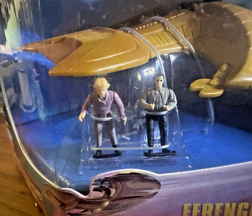 Playmates Star Trek Strike Force Ferengi Merodeador con Damon Bok y Jason Vigo - Imagen 3 de 6