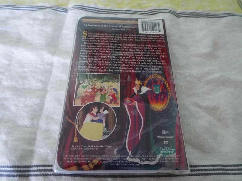 Snow White And The Seven Dwarfs (VHS) SEALED NEW!!  - Image 2 of 4