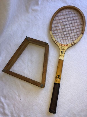 SPALDING Pancho Gonzales TOURNAMENT Tennis Racket ANTIQUE VINTAGE 4-1/4 GRIP 27