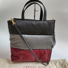 Marni Museo Borsa a mano trapuntata a 2 vie con tracolla tricolore