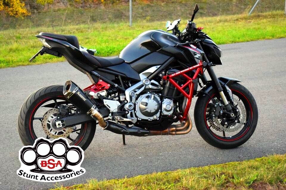 Testando o Stunt Cage na Kawazaki Z900 