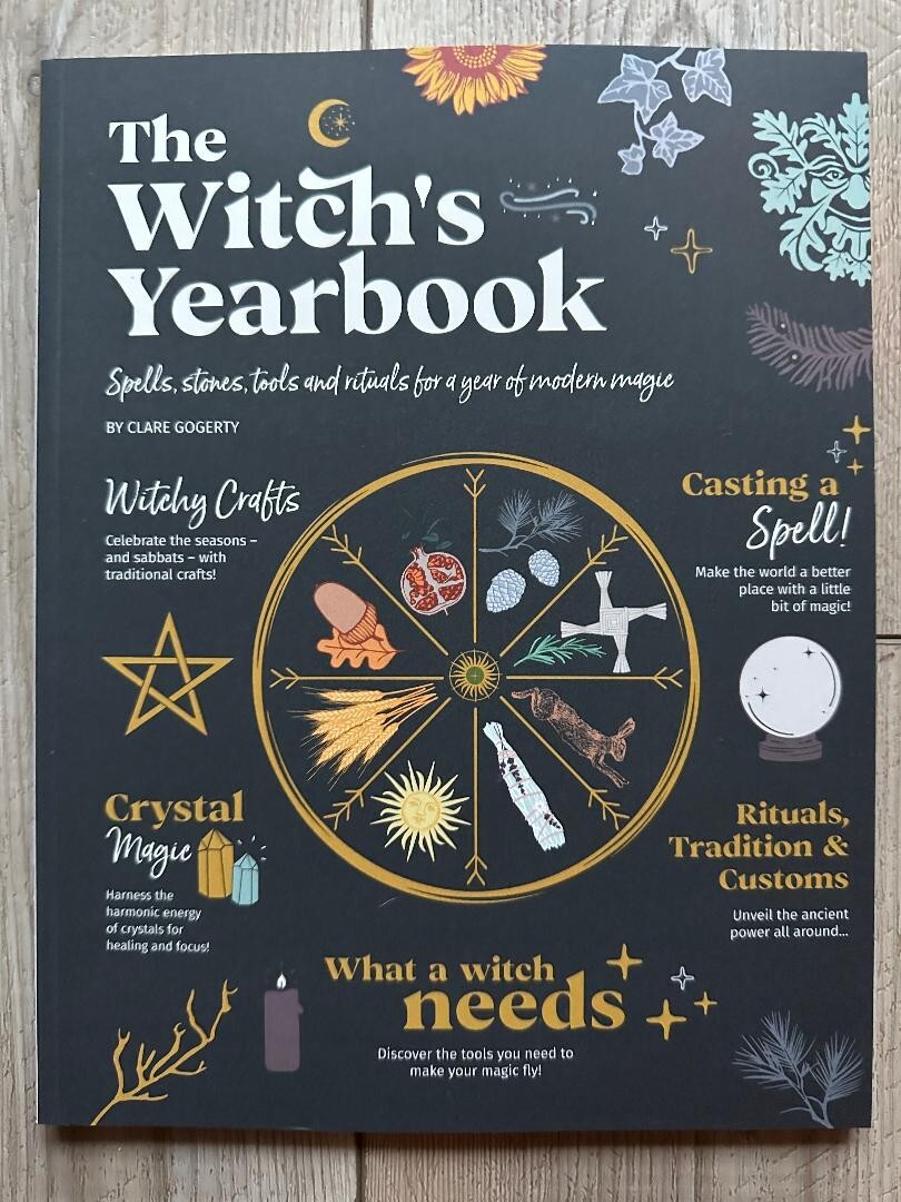 2023 WITCHES YEARBOOK David &amp; Charles Magazine WHAT A WITCH NEEDS 