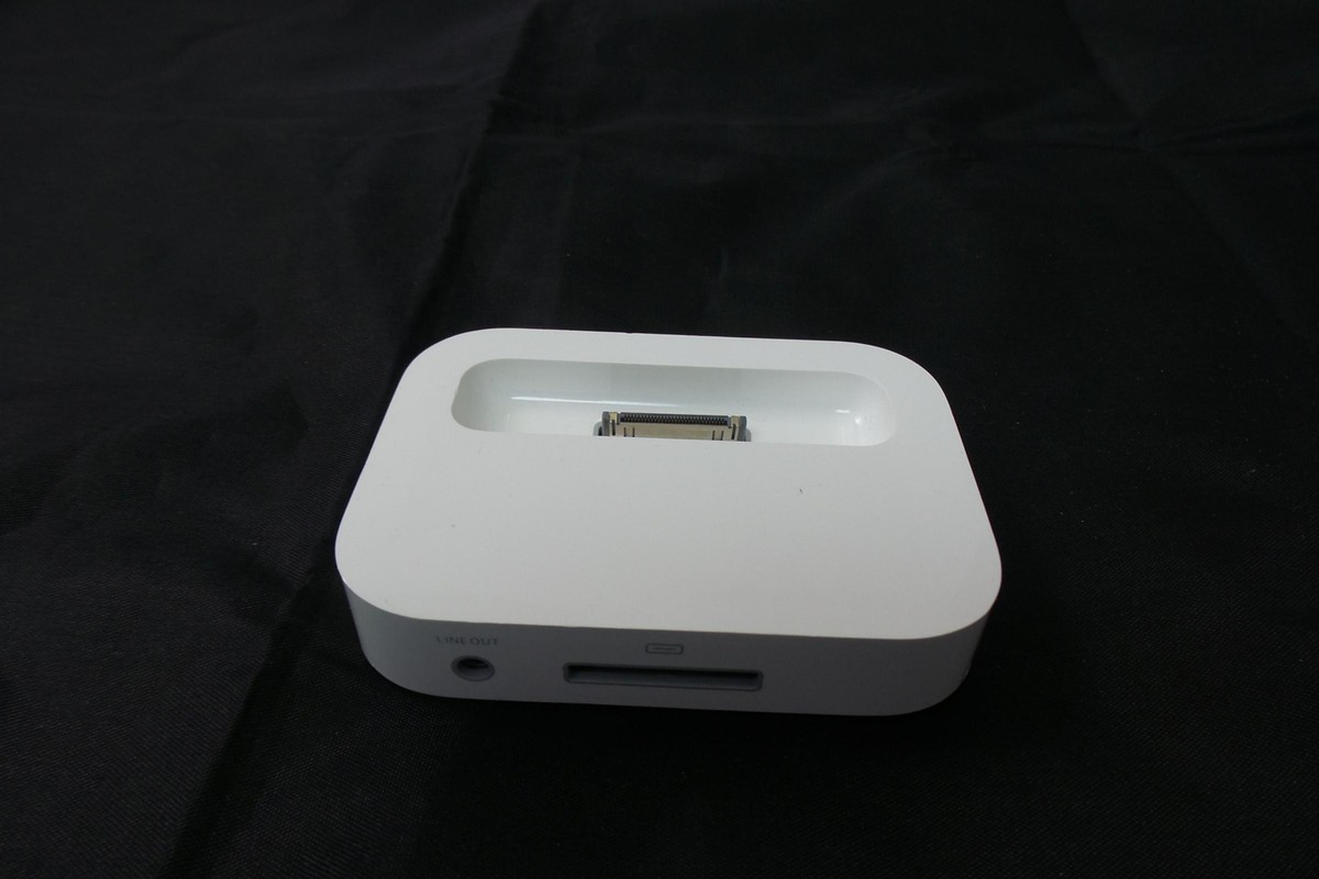 2003 Vintage Apple Dock 603-4089 for iPod 4th Generation