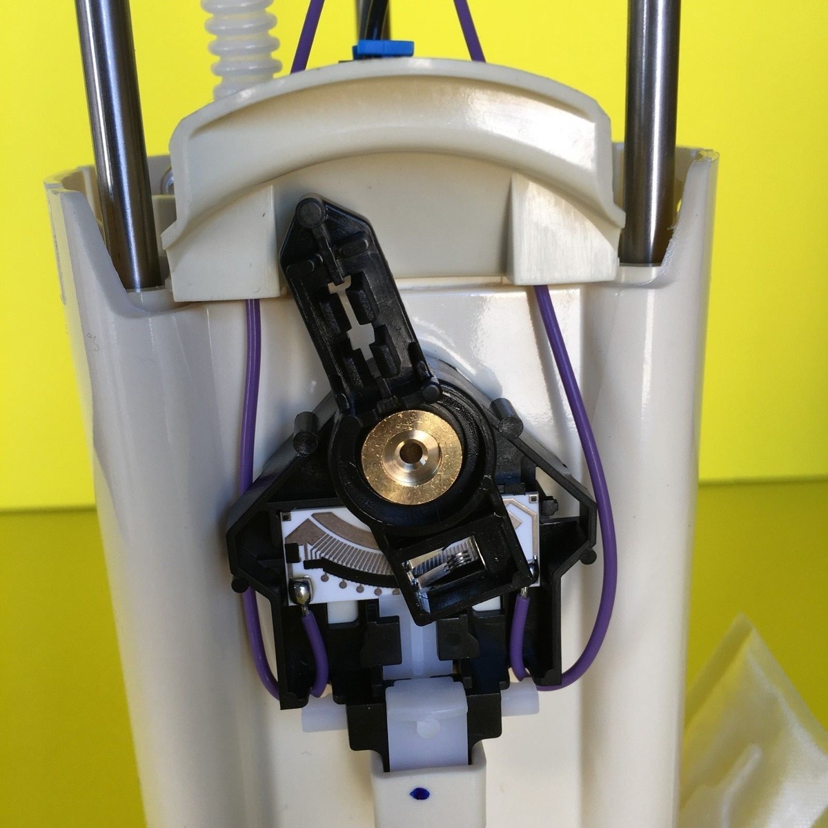 New OEM ACDelco Fuel Pump Module Assembly for 99 03 Chevy  