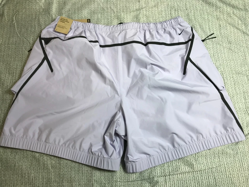 Pantalones cortos Nike Tech Sportswear súper ligeros con bolsillos de carga para hombre talla XL $135 Foto 2 de 4