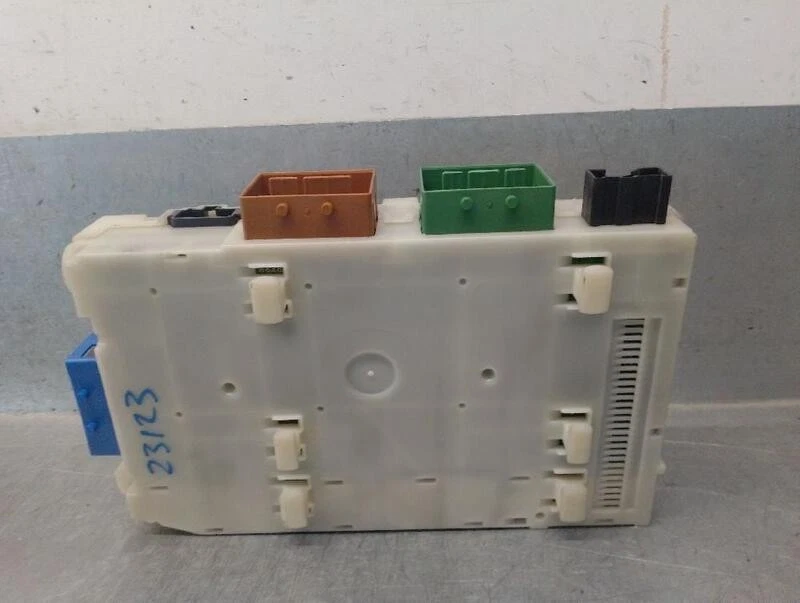 7G9T14A073CD caja de relés fusibles para FORD MONDEO SPORTBREAK (CA2) 5564087 - Imagen 2 de 4