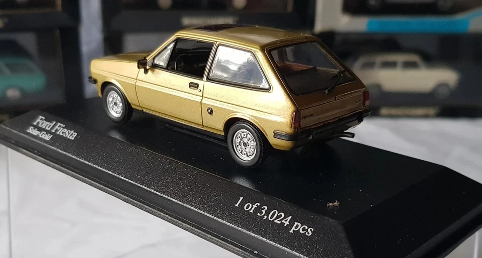 MINICHAMPS 1/43  FORD FIESTA  1976  GOLD Edizione Limitata 3024 pezzi - Immagine 4 di 4