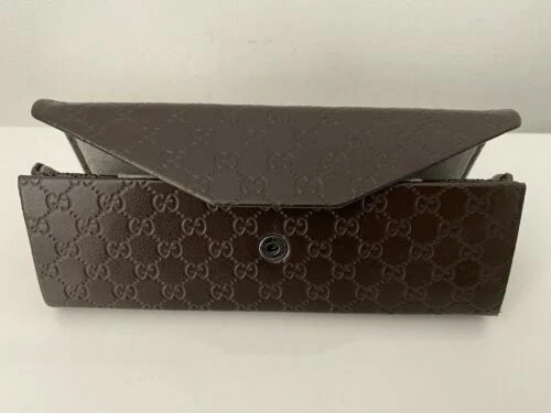 Boîtes et étuis à lunettes Gucci