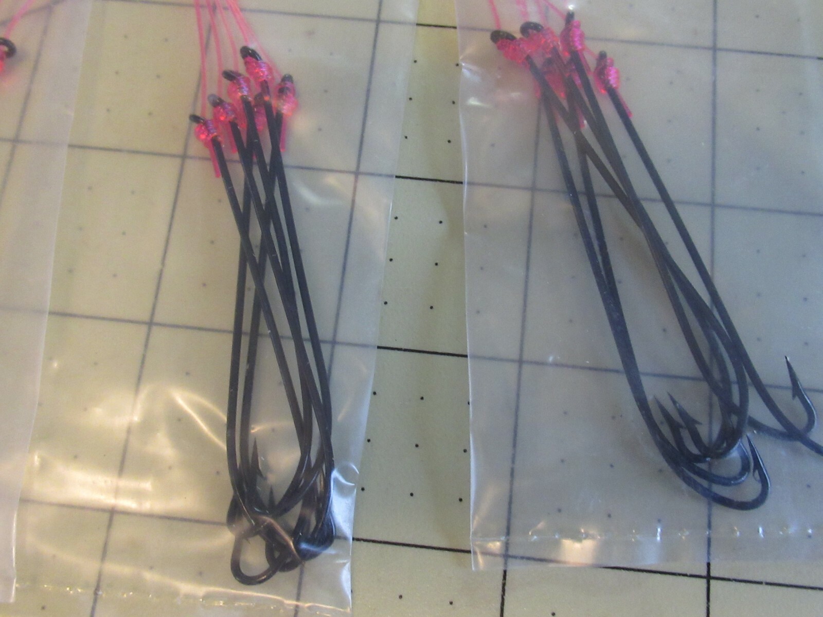 Mustad Snelled Hooks Sz 6 Flounder 12 Pks 6 Hooks Per = 72 Snells