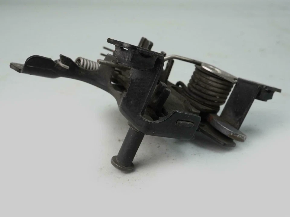 Audi Tt Quattro 2000-2006 3,2 L MK1 capó cierre de pestillo unidad solenoide fabricante original Foto 4 de 4