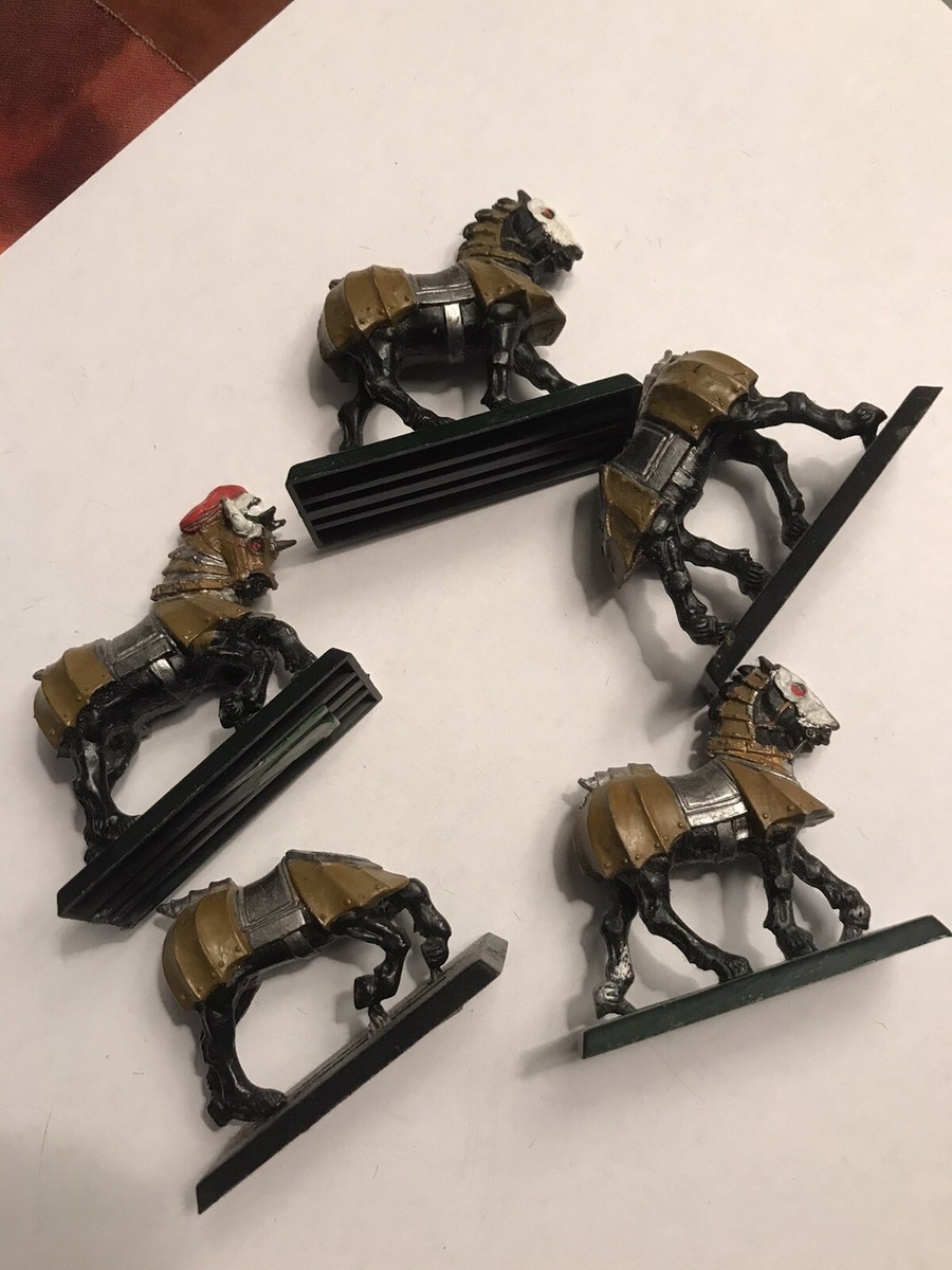 Lot Warhammer – Figurines Et Pièces D'Occasion Pour Collectionneurs