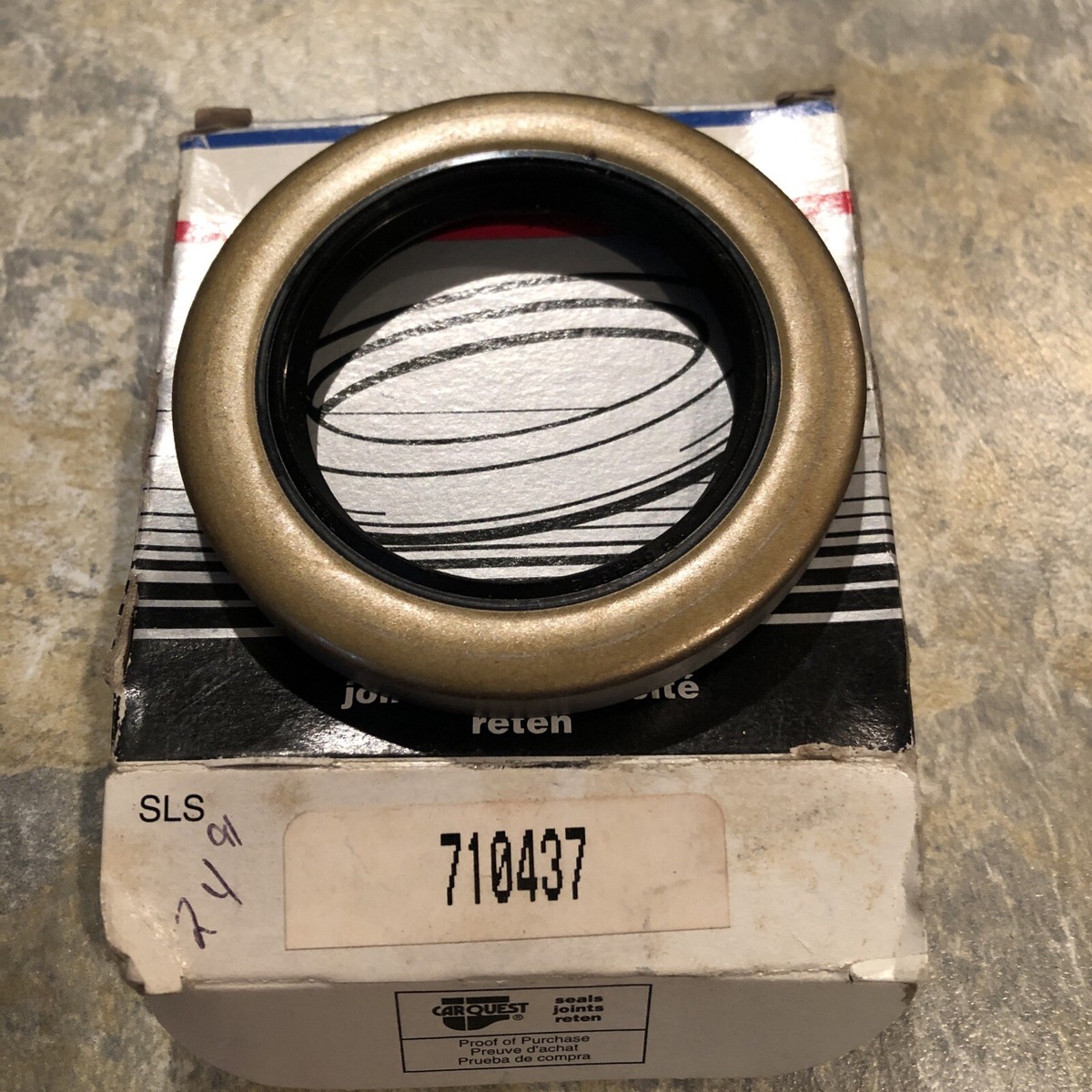 National 710437 Wheel Seal New In Carquest Box ! Made In Japan