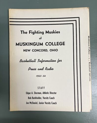 Muskingum College Fighting Muskies Basketball 1963-64 Media Guide New Concord OH - Afbeelding 1 van 6