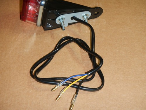 Rear Fender Tail Brake Light Lamp 1976-1980 Yamaha IT175 IT250 IT400 IT425 400 - Picture 5 of 12