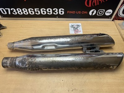 Harley Davidson M8 Touring Vance & Hines Slip On Schalldämpfer Set D715RC - D714RC 