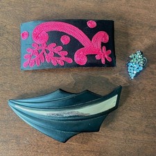 Bundle of 1980s Vintage Hair Clips / Barrettes embroidered, bunch of grapes