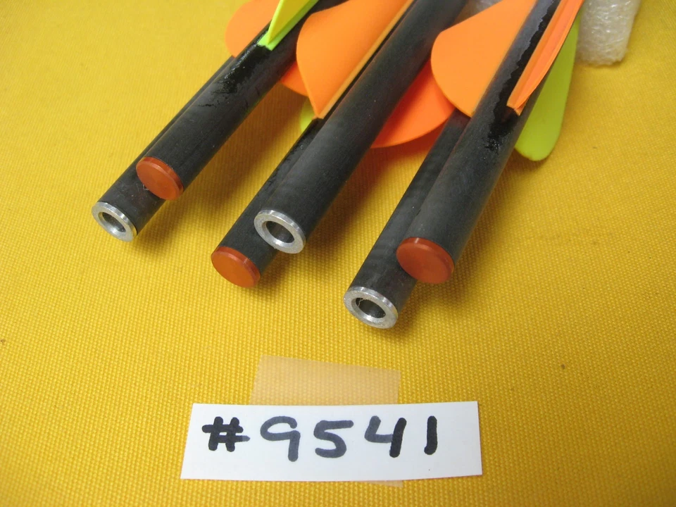 Horton Crossbow 6 Carbon 17" Recon/Vision Arrows w/Flat Nocks & 2" Blazer Vanes - Image 4 of 4