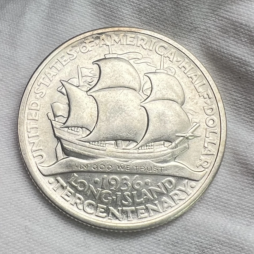 1936 Long Island Tercentenary Classic Commemorative Half Dollar .50c Silver Coin - Image 3 of 4