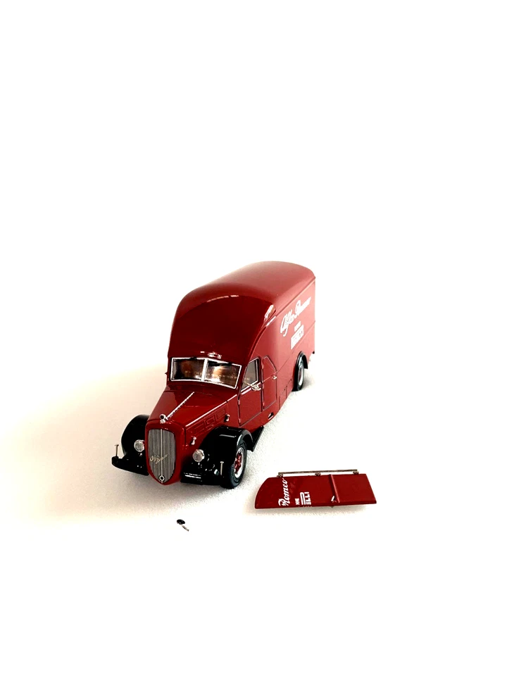 Transportador EXOTO 1950 Alfa Romeo rojo escala 1:24 Inv. #3545 Foto 4 de 4
