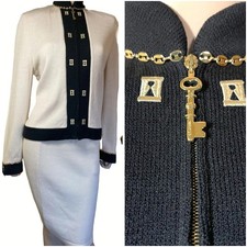 St John Santana Knit Black  White Key  Lock Motif Skirt  Jacket Suit sz 12