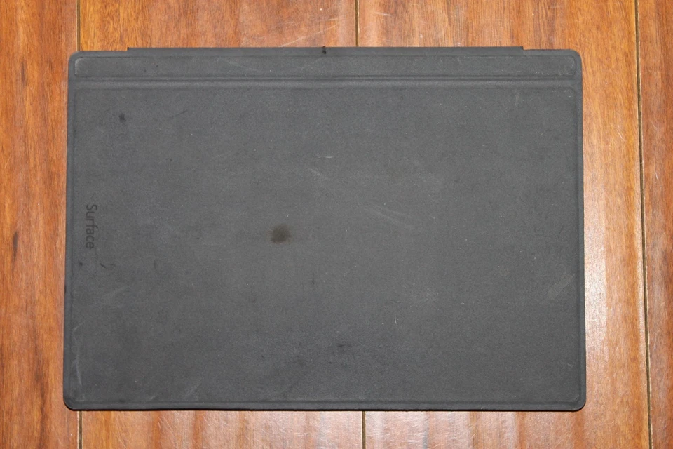 *Microsoft Surface Pro 3 Intel Core i5-4300U @ 1.90 GHz 4GB RAM 128GB SSD* - Image 3 of 4