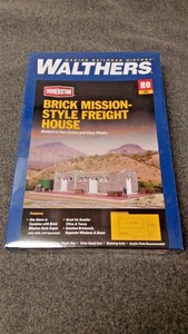 Walthers-HO-Scale-Brick-Mission-Style-Freight-House-Kit-NIB