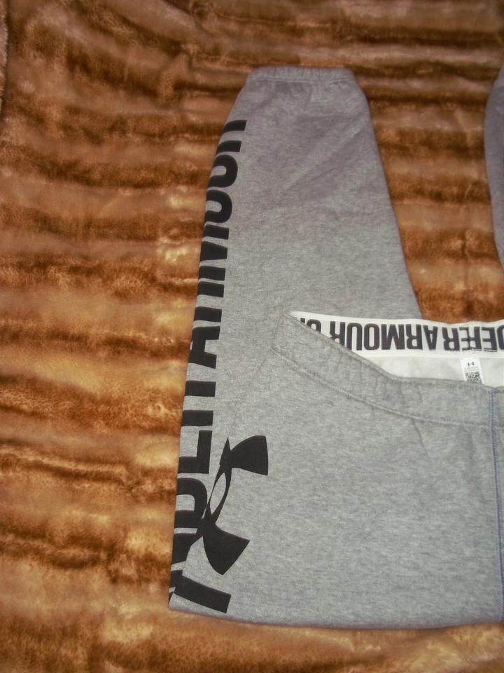 Pantalones de chándal Under Armour de lana para niños junior niñas niños ligeros Foto 3 de 4