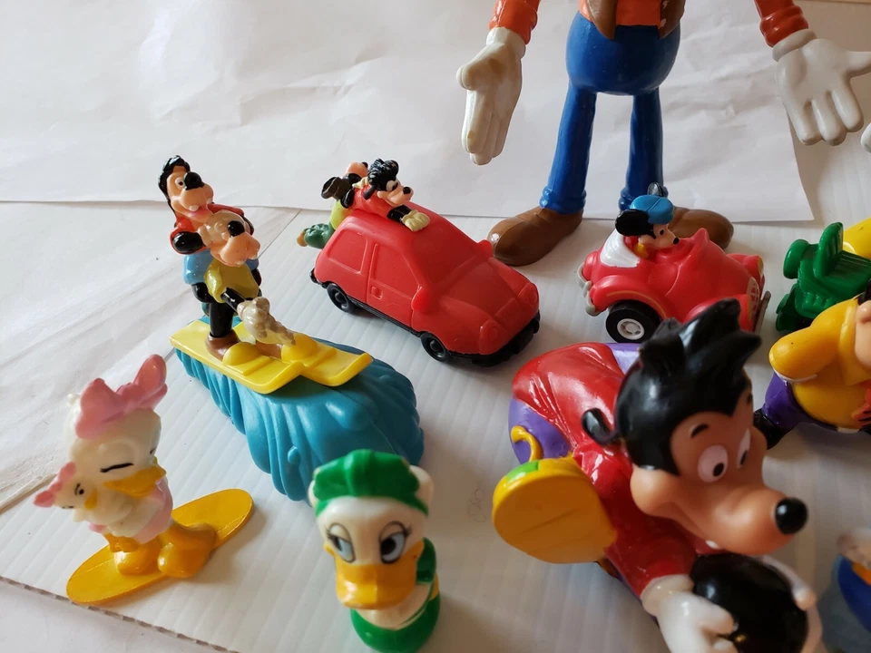 Disney Mixed Lot of 21 PVC Plastic Figures Toys Mickey Minnie Mr Scrooge Goofy - Image 3 of 4