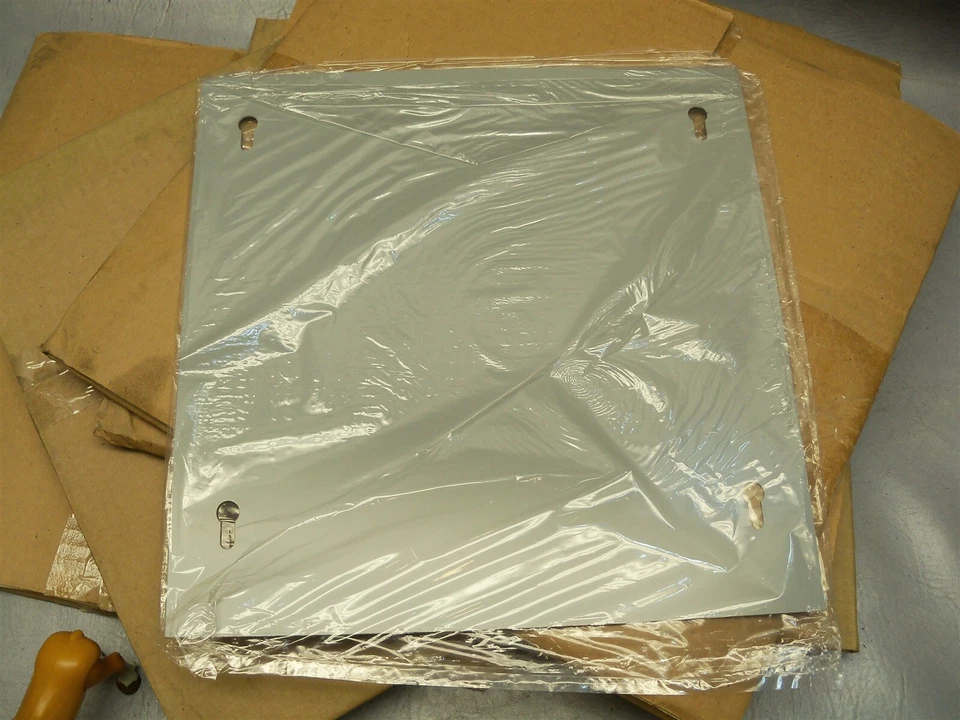 Flush Surface Cover Type 1 1010 SCF Eaton B-Line 10"x10" Steel Gray Lot of 5 - Image 2 of 4