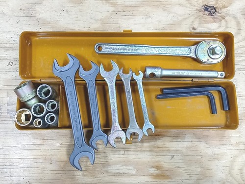 KOMATSU JAPAN Vintage Tool Box Case With Tools Retro H2.2"xW15.7"