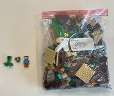 LEGO Minecraft: The Crafting Box 2.0 (21135)