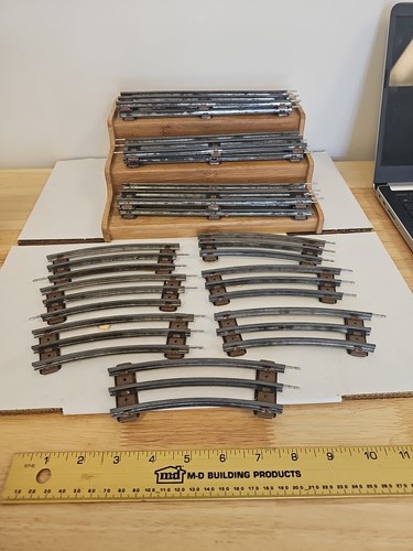 LIONEL O27 TRAIN TRACK 13 PIECES 7 CURVES Small , 6 STRAIGHT SECTIONS