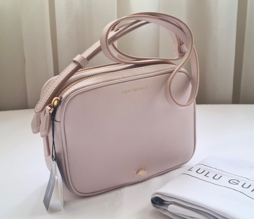 Lulu Guinness Bag Lip Pin Cole Crossbody Bag in blush - 第 1/7 張圖片