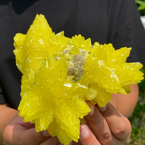 1.84LB Beautiful Minerals ** LARGE NATIVE SULPHUR OnMATRIX Sicily- FREE
