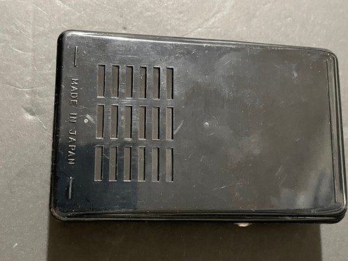 Vintage UNIVERSAL 6 Transistor Radio, w/Nice Case /Instructions Recharge Cables - Picture 4 of 15
