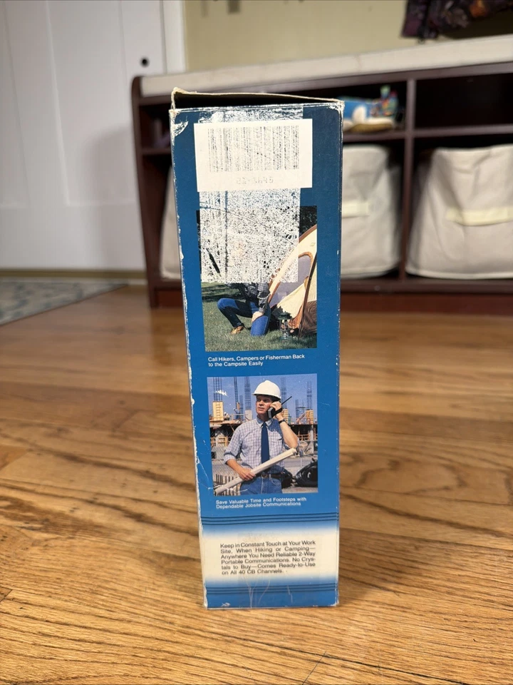 Realistic TRC-207 5-Watt 40-Channel CB Walkie-Talkie Radio - Image 3 of 4