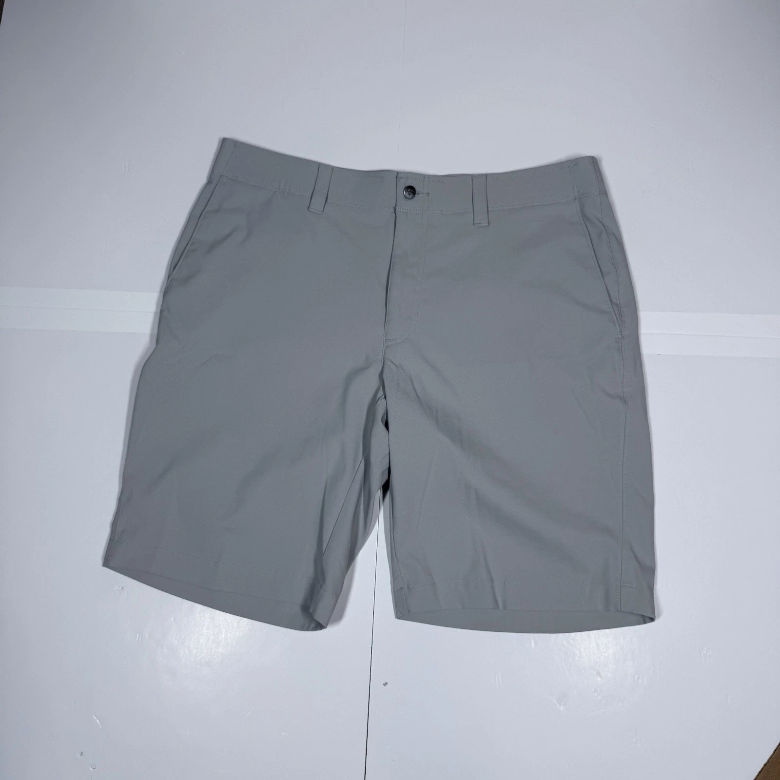 Callaway Golf Chino Shorts Mens 34 Gray Grey Performance Flex