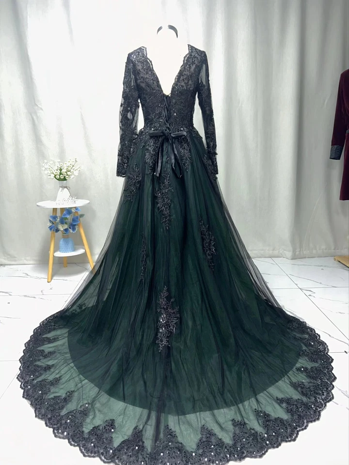 Vestidos de novia góticos negros manga larga cuello en V apliques de encaje línea A vestido de novia Foto 3 de 4