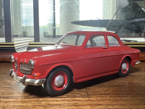 Somerville Models 1/43 Scale Model Car 124 - Volvo Amazon - Red- Mint In Box - Picture 2 of 15